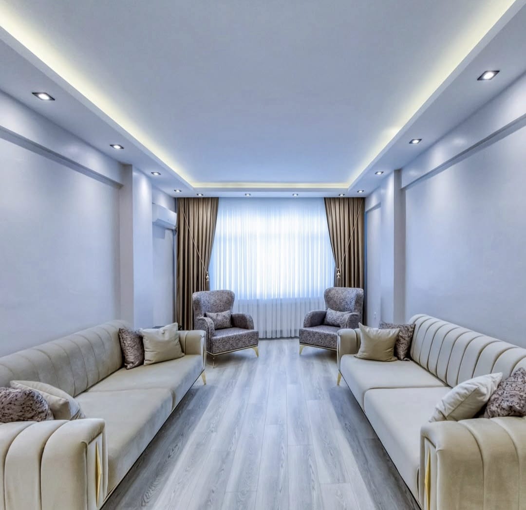 Füme Camlı Aydınlatmalı Mutfak Dolabı